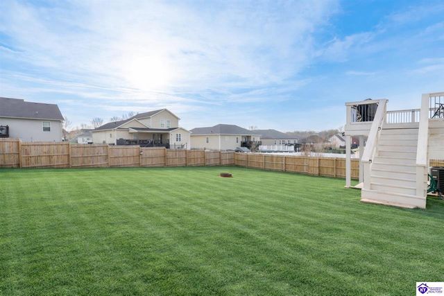 350 Vineland Place Drive, Vine Grove, KY 40175