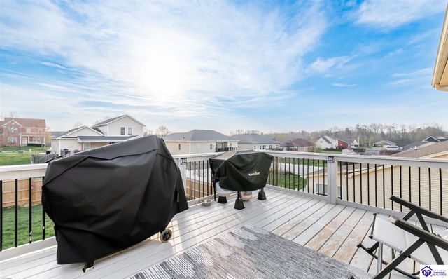 350 Vineland Place Drive, Vine Grove, KY 40175