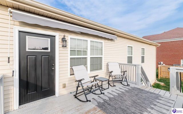 350 Vineland Place Drive, Vine Grove, KY 40175