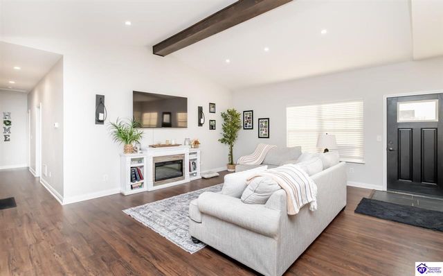 350 Vineland Place Drive, Vine Grove, KY 40175