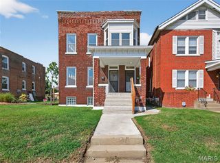 4237 Holly Avenue, St Louis, MO 63115