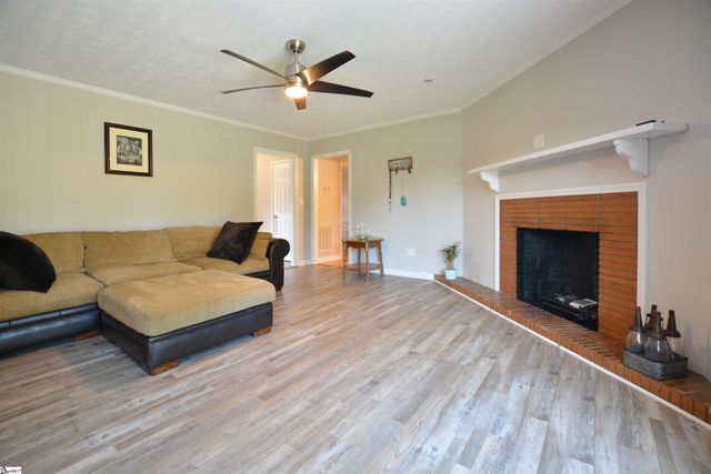 5 Notre Dame Drive, Greenville, SC 29617