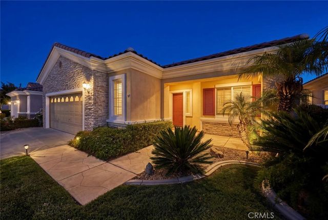 1034 Riviera Court, Beaumont, CA 92223