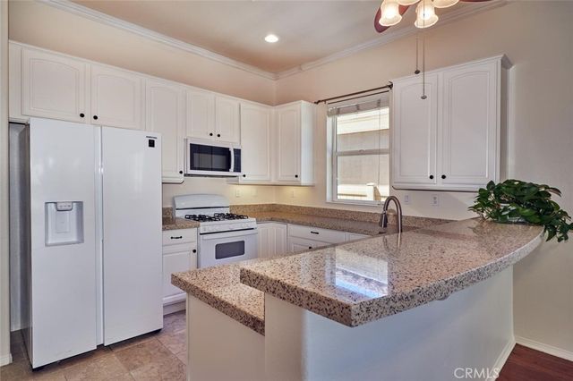1034 Riviera Court, Beaumont, CA 92223