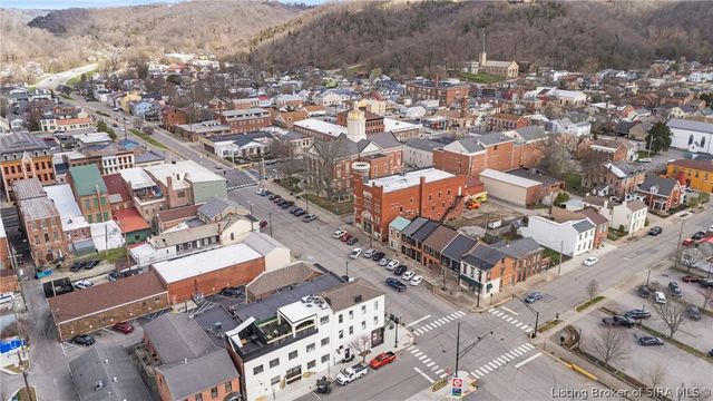 302 Jefferson Street, Madison, IN 47250