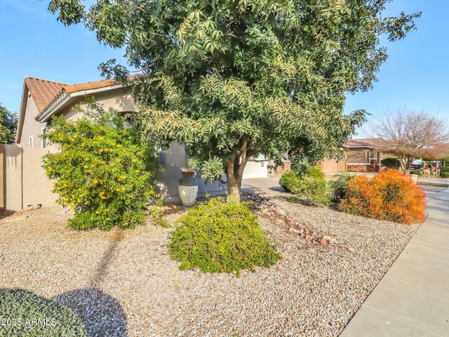 1866 E RAVENSWOOD Drive E, Gilbert, AZ 85298