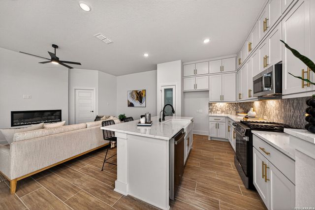 20675 Huebner Rd Unit 527, San Antonio, TX 78258