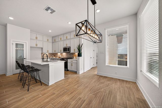 20675 Huebner Rd Unit 527, San Antonio, TX 78258