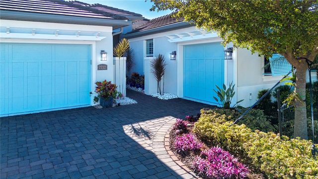 7732 SANDHILL LAKE DRIVE, Sarasota, FL 34241
