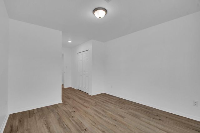 1000 E Fannin ST, Luling, TX 78648