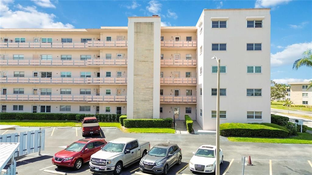 5623 80TH STREET N 202, St Petersburg, FL 33709