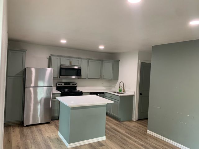 203 E Bremond Street, Ennis, TX 75119