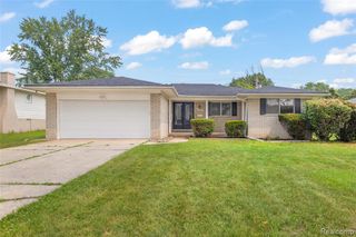 29540 Sharon Lane, Southfield, MI 48076