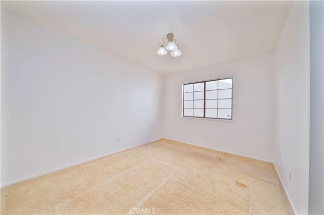 37633 13 th St. E, Palmdale, CA 93550