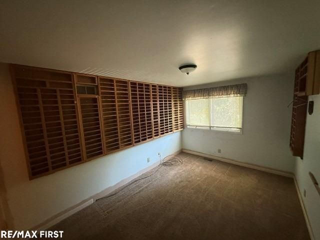 53277 Garland Drive, Utica, MI 48316