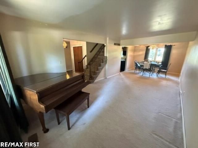 53277 Garland Drive, Utica, MI 48316