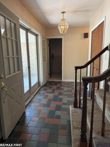 53277 Garland Drive, Utica, MI 48316