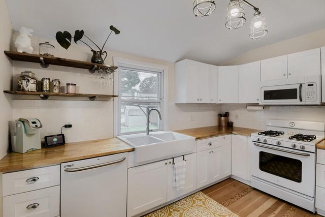 3044 Idaho Avenue S, Saint Louis Park, MN 55426