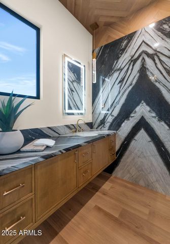 6340 E SAGE Drive, Paradise Valley, AZ 85253