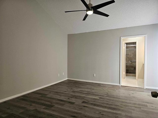 7887 Kendalia Drive, Houston, TX 77036