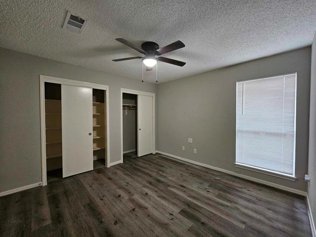7887 Kendalia Drive, Houston, TX 77036
