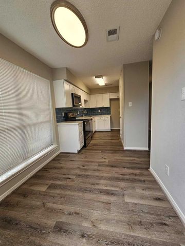 7887 Kendalia Drive, Houston, TX 77036