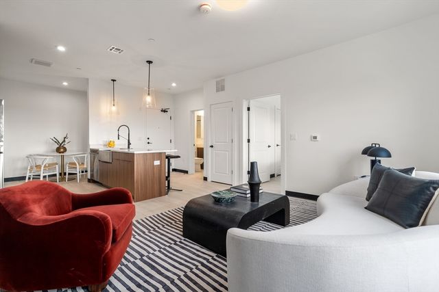 600 Broadway 312, Everett, MA 02149