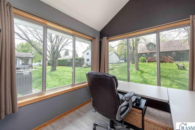 305 Chancery Lane, Mankato, MN 56001