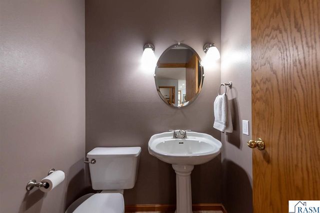 305 Chancery Lane, Mankato, MN 56001