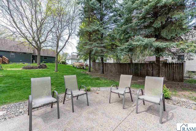 305 Chancery Lane, Mankato, MN 56001