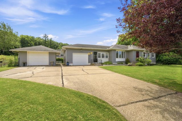 18104 Route 84 N, East Moline, IL 61244