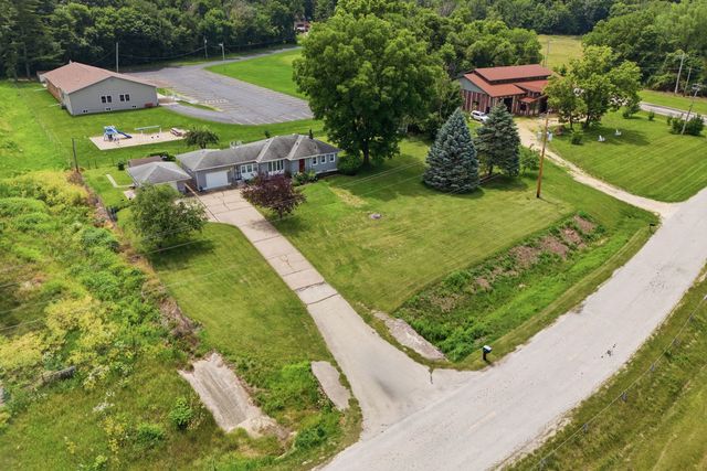 18104 Route 84 N, East Moline, IL 61244