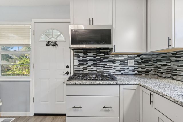 8846 Austin Avenue, Morton Grove, IL 60053