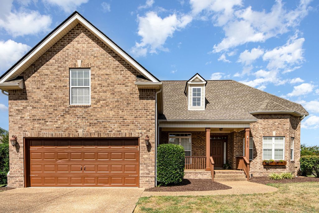 6015 Warner Ct, Spring Hill, TN 37174