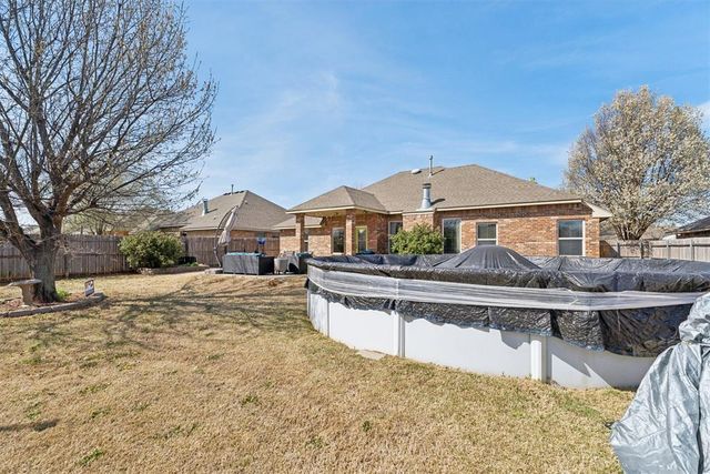 10608 NW 18th Street, Yukon, OK 73099