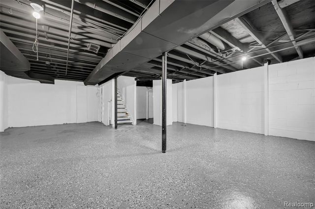 30120 Spring River Drive, Southfield, MI 48076