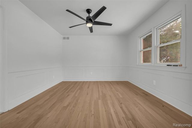 30120 Spring River Drive, Southfield, MI 48076