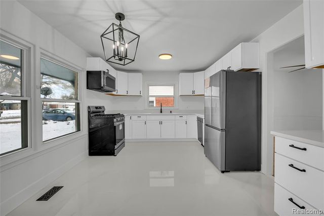 30120 Spring River Drive, Southfield, MI 48076