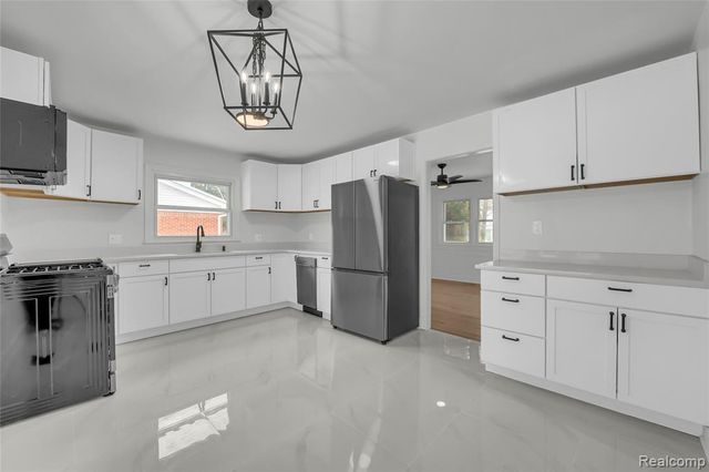 30120 Spring River Drive, Southfield, MI 48076