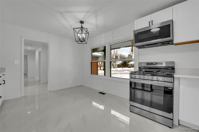 30120 Spring River Drive, Southfield, MI 48076