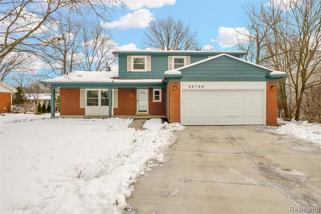 30120 Spring River Drive, Southfield, MI 48076