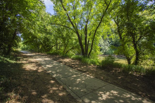 1553 Oak Springs Drive, Columbia, TN 38401