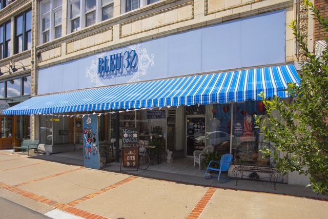 1553 Oak Springs Drive, Columbia, TN 38401