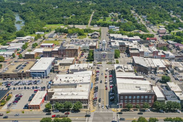 1553 Oak Springs Drive, Columbia, TN 38401