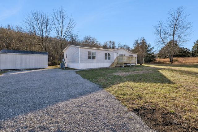 145 Milk Barn Ln, Cookeville, TN 38506