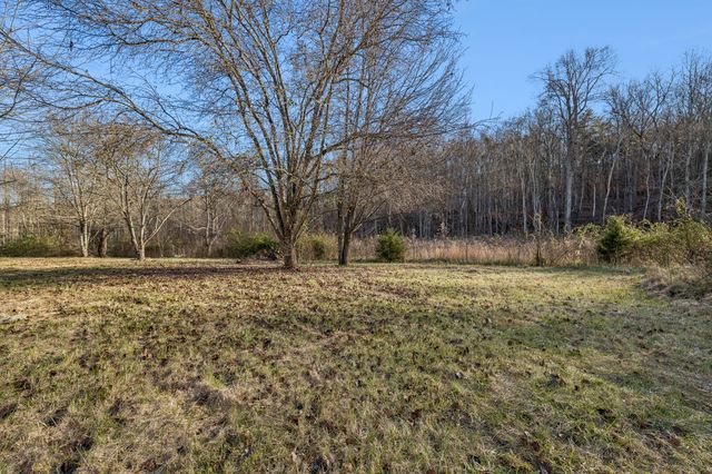 145 Milk Barn Ln, Cookeville, TN 38506