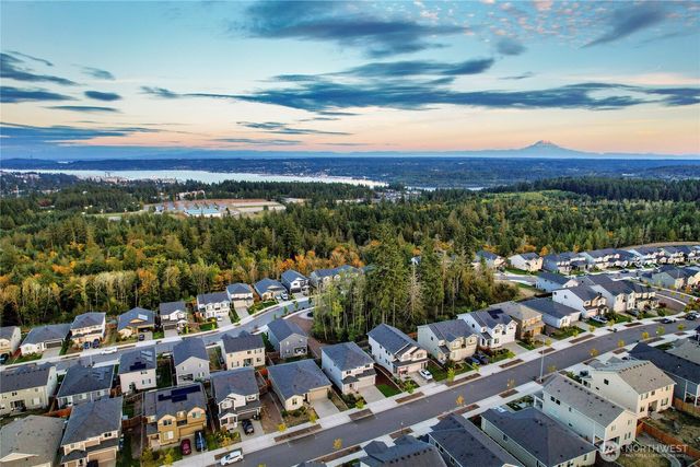 1002 Timberline Avenue, Bremerton, WA 98312