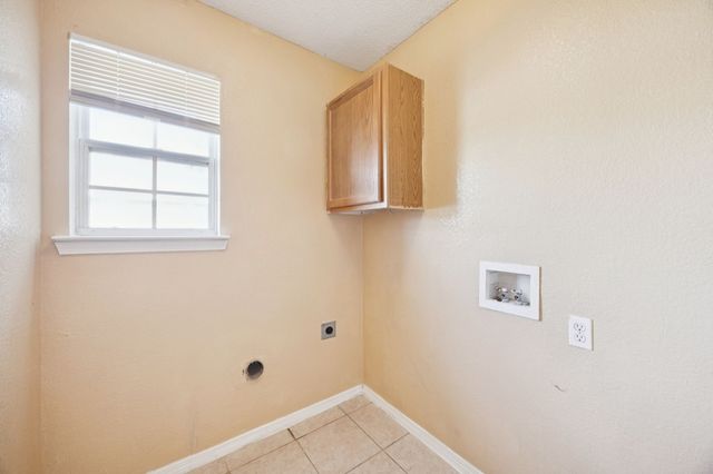 2503 Gerry Way Street, Lancaster, TX 75134