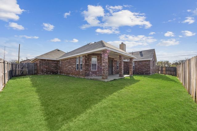 2503 Gerry Way Street, Lancaster, TX 75134