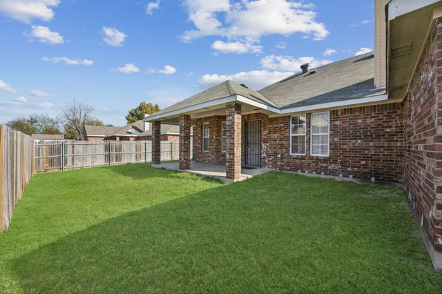 2503 Gerry Way Street, Lancaster, TX 75134